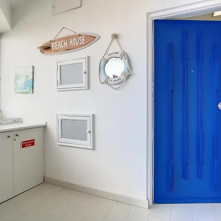 Sea And Horizon Views *